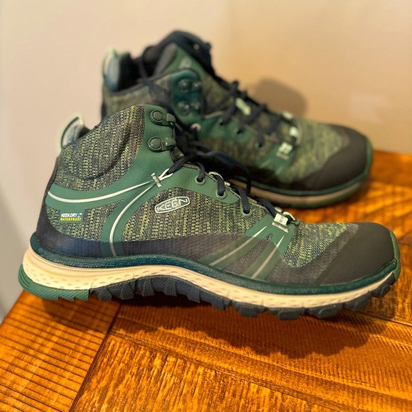 Women’s Keen Hiking/Trail Outdoors Boots Size 7 - Picture 3 of 3